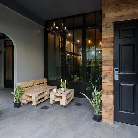 Boho Bangkok Hotel